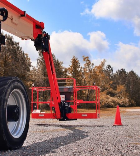 Czerwony podnośnik samojezdny - spidercrane.com.pl
